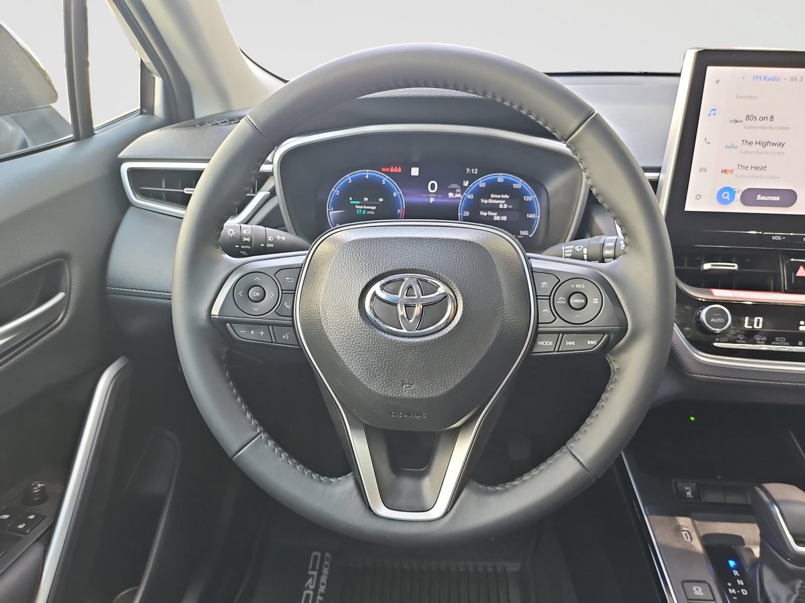 Used 2026 Toyota Corolla Cross XLE w/ Convenience Package FWD image 44