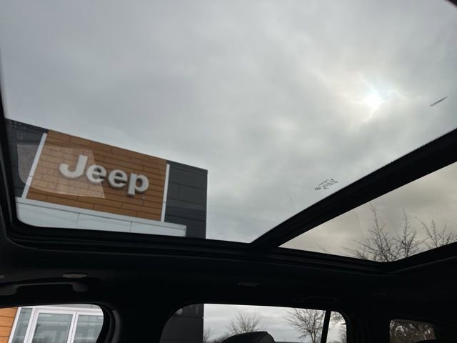 New 2026 Jeep Cherokee Overland AWD/4WD image 37