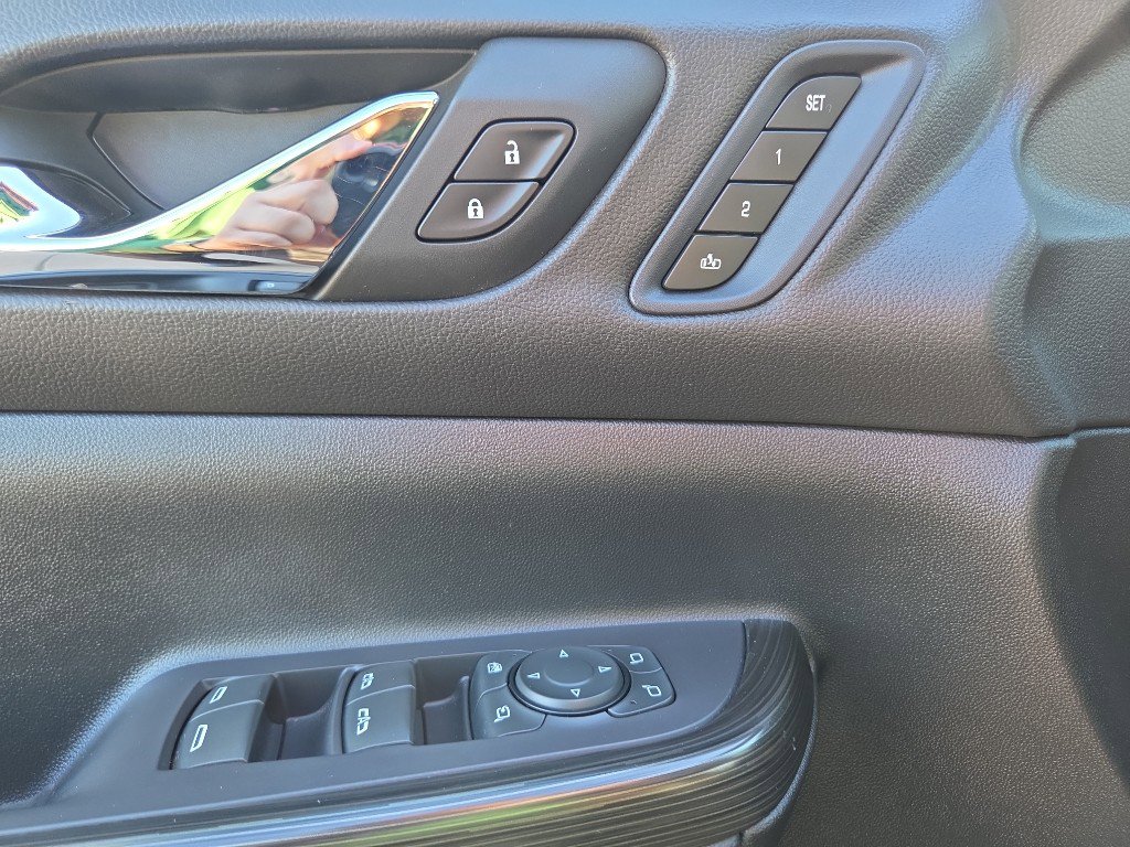 Used 2022 GMC Acadia SLT w/ Technology Package image 14