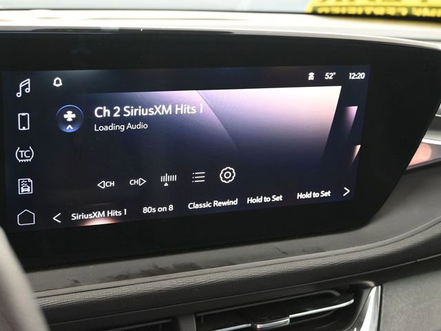 Used 2025 Buick Envista Preferred image 25