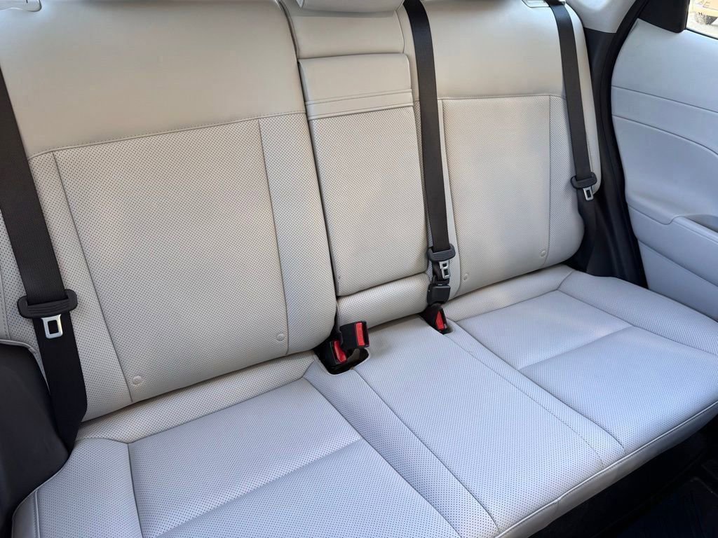 Used 2025 Hyundai Kona Limited image 22