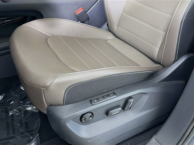 Used 2025 Volkswagen Atlas SEL image 21