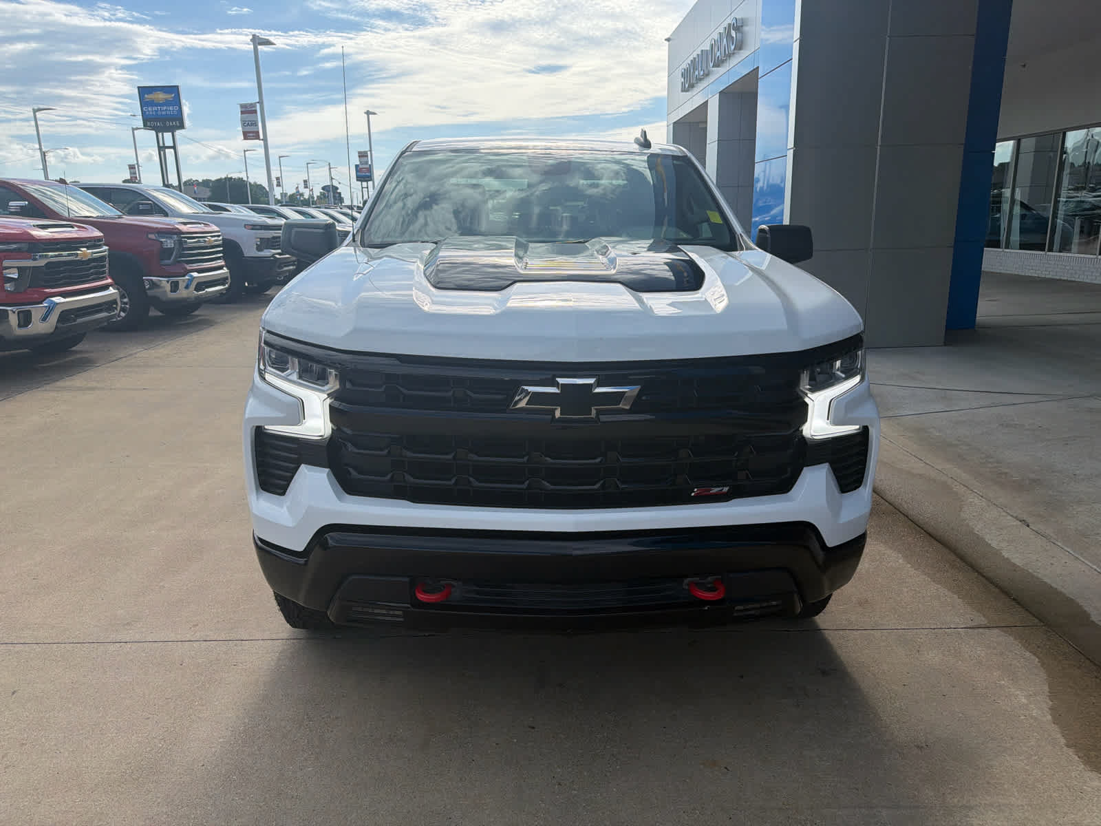 Used 2024 Chevrolet Silverado 1500 LT Trail Boss w/ Protection Package AWD/4WD image 9