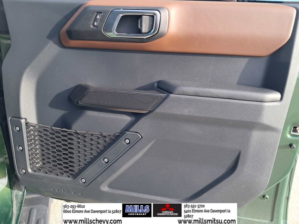 Used 2024 Ford Bronco Outer Banks AWD/4WD image 16