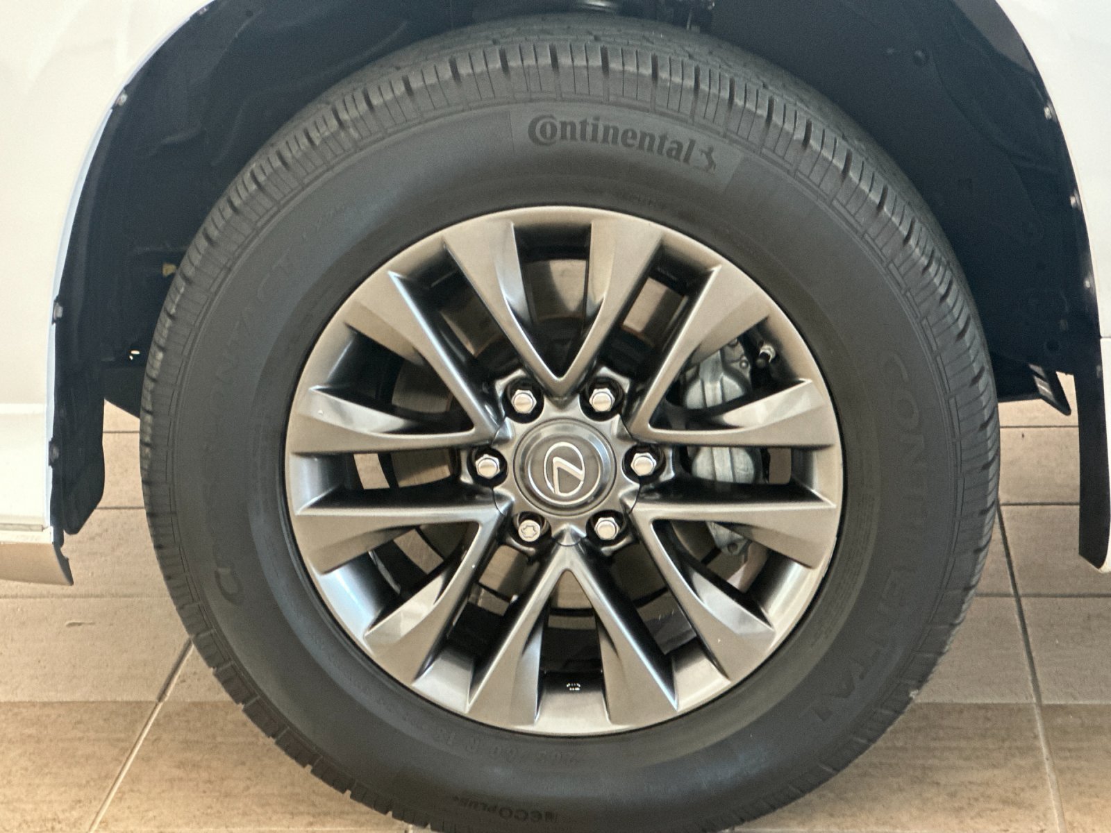Used 2018 Lexus GX 460 Premium AWD/4WD image 25