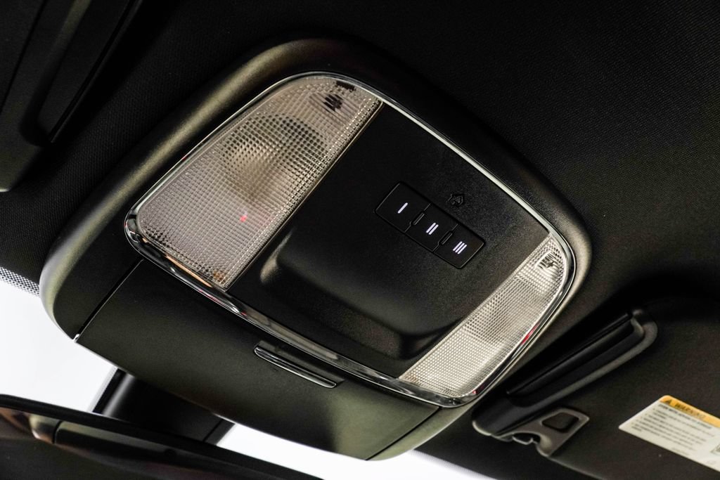 Used 2020 Dodge Charger GT RWD image 35