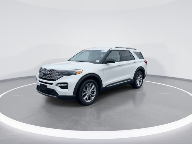 Used 2022 Ford Explorer Limited w/ Equipment Group 301A RWD image 3