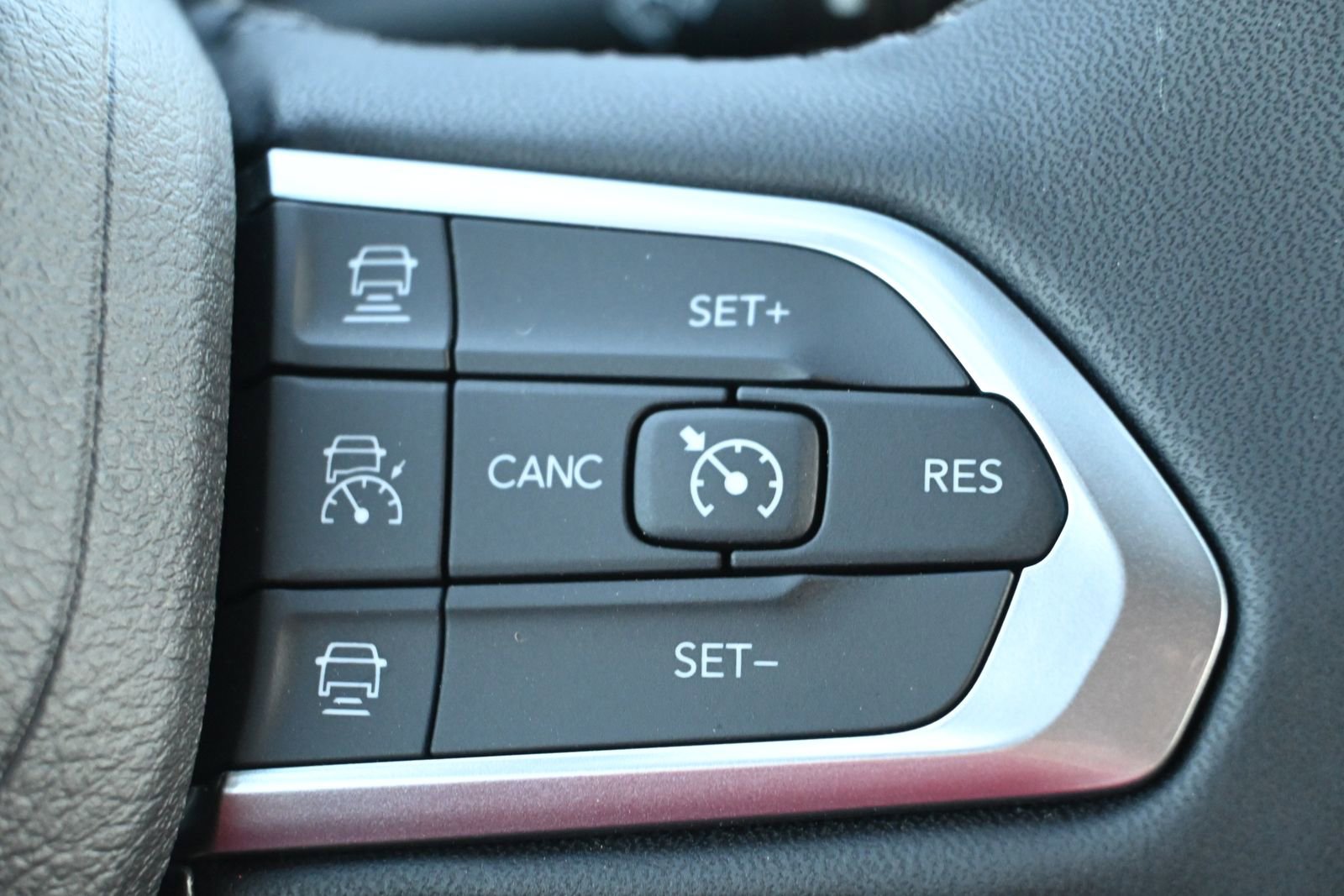 New 2026 Jeep Compass Limited image 11