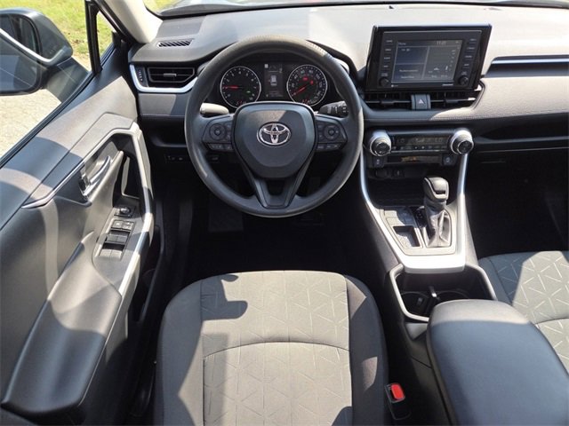 Used 2022 Toyota RAV4 XLE image 19