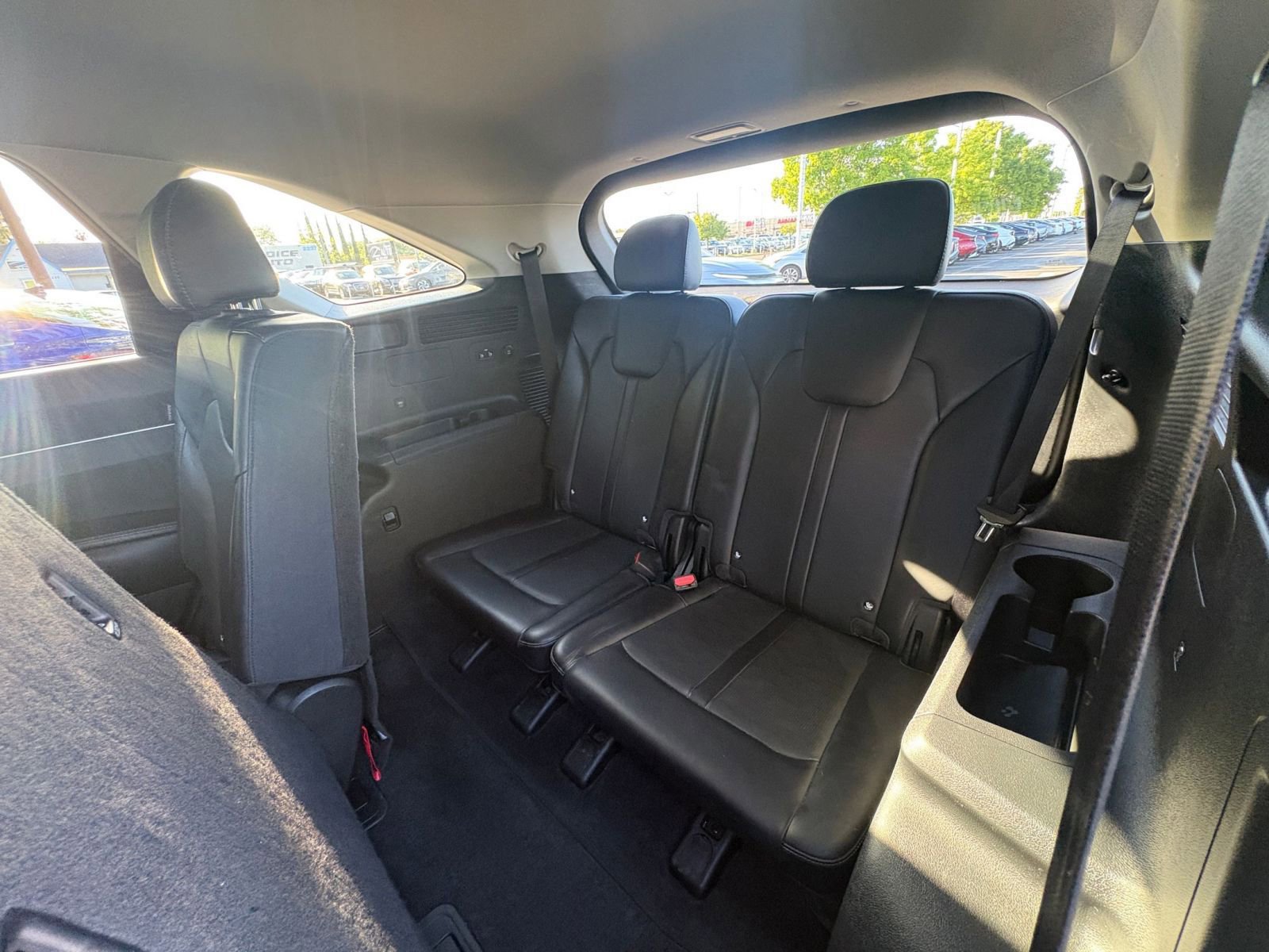 Used 2024 Kia Sorento S FWD image 31