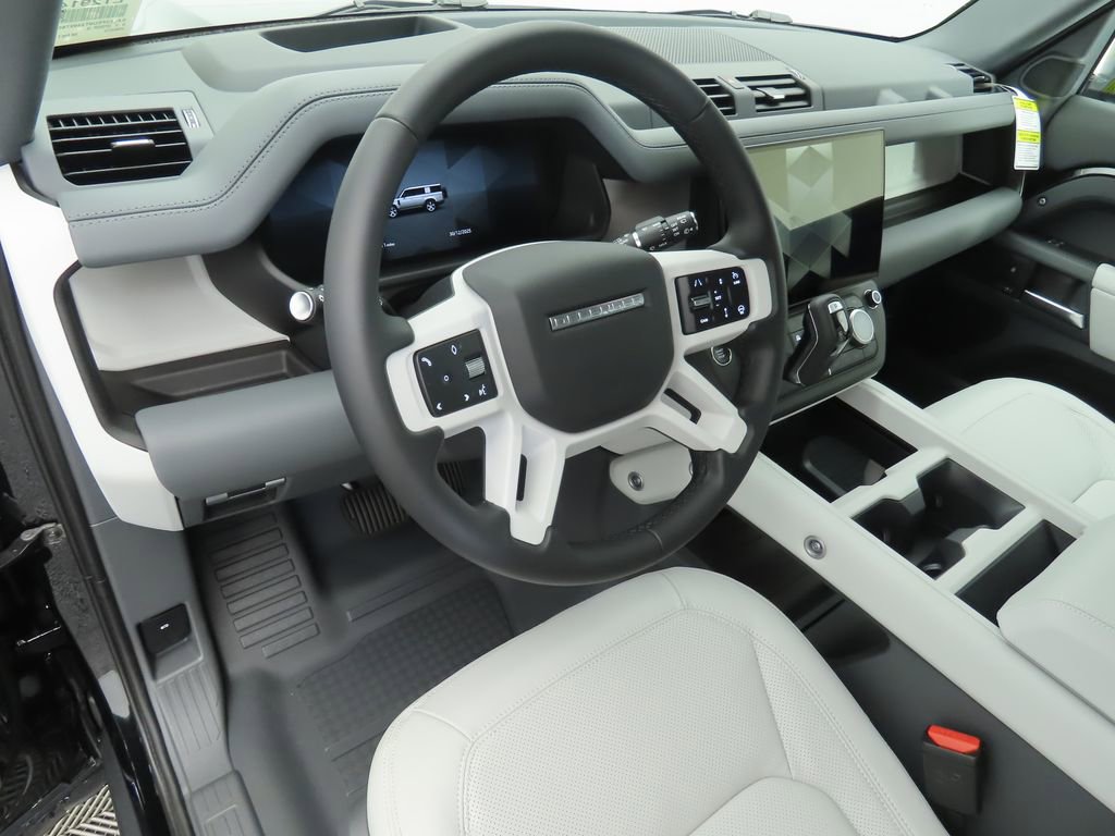 New 2026 Land Rover Defender 130 X-Dynamic SE image 9