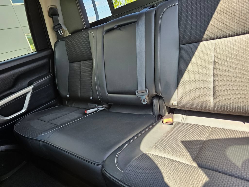 Used 2019 Nissan Titan PRO-4X w/ Pro-4x Utility Package AWD/4WD image 20