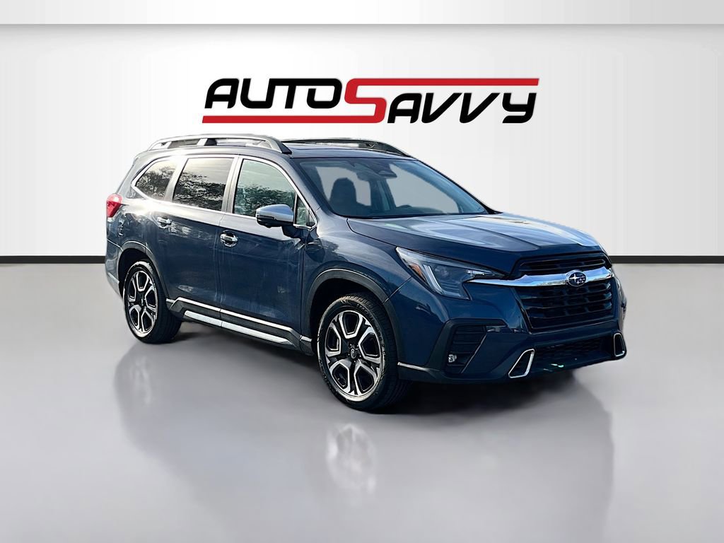 Used 2023 Subaru Ascent Touring image 1