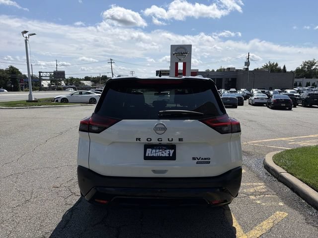 Certified 2023 Nissan Rogue SV w/ SV Premium B Package AWD/4WD image 7