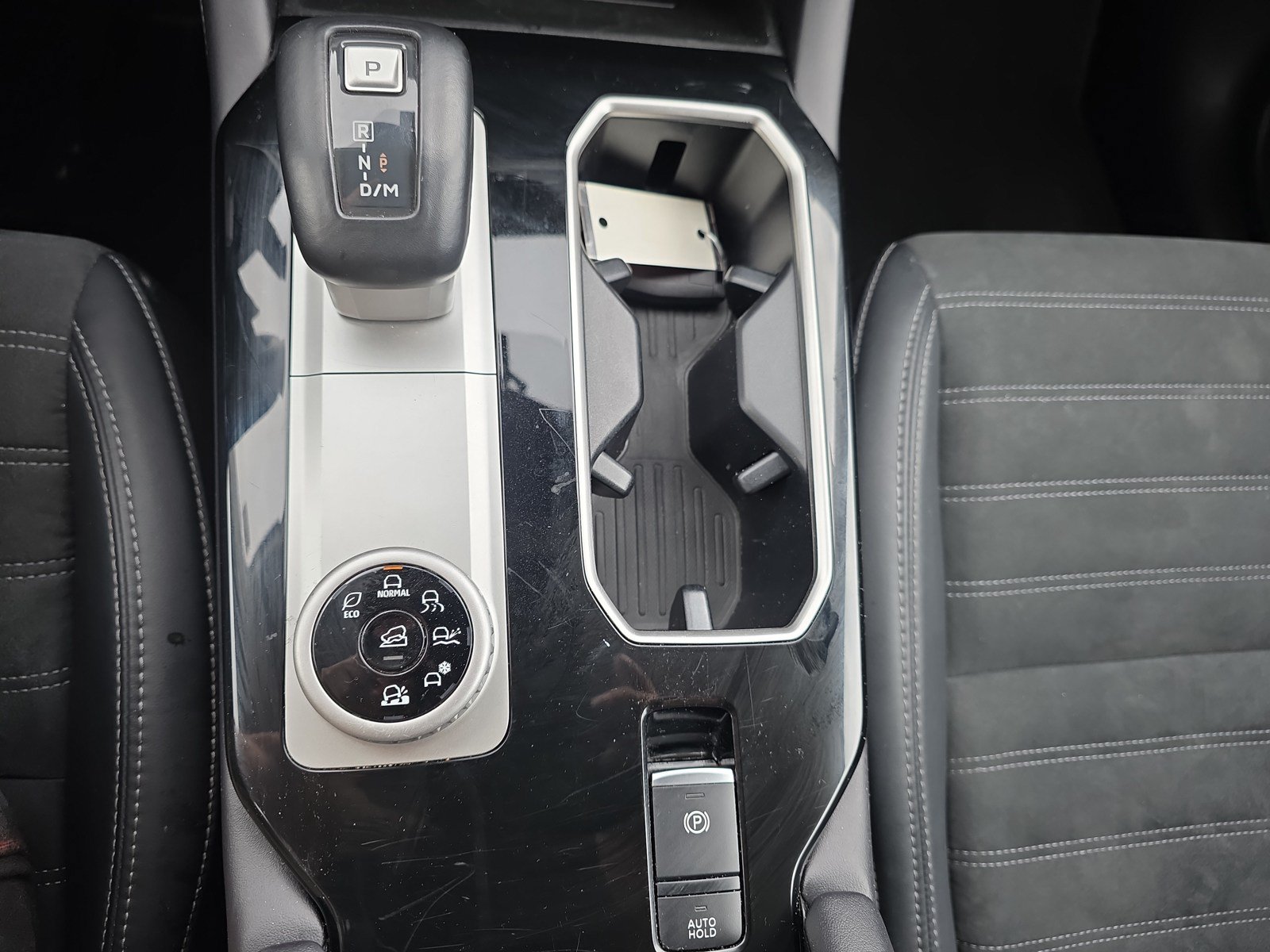 Used 2025 Mitsubishi Outlander SE AWD/4WD image 37