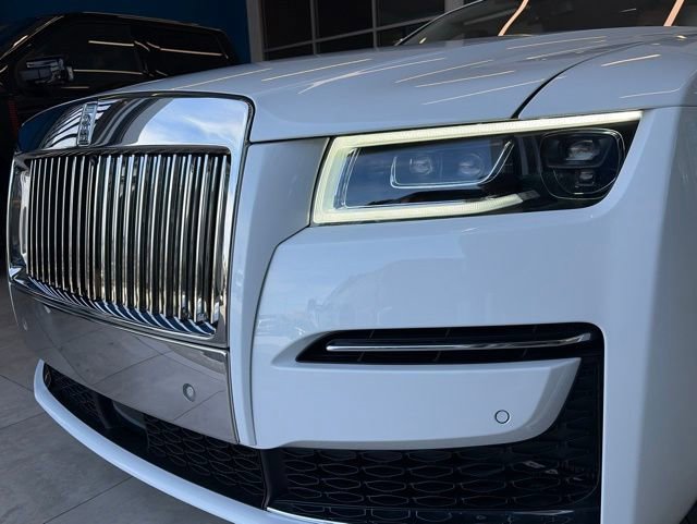 Used 2024 Rolls-Royce Ghost AWD/4WD image 34