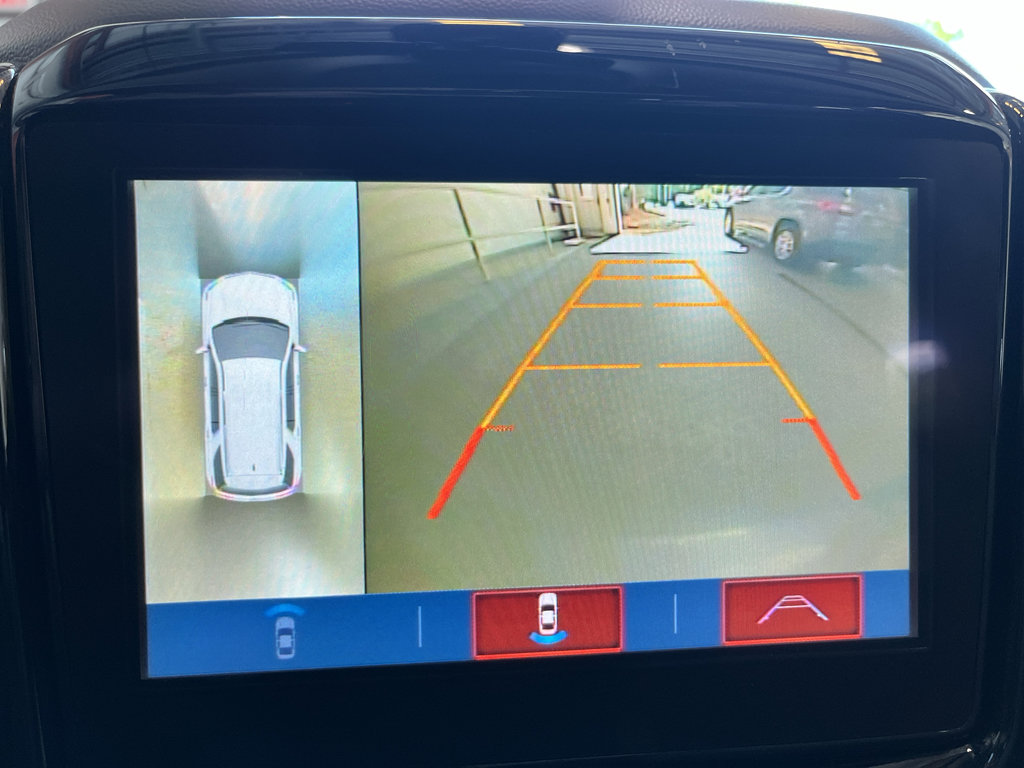 Used 2019 Chevrolet Traverse Premier w/ Driver Confidence II Package image 25