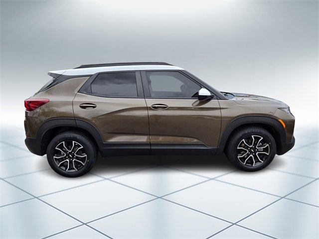 Used 2022 Chevrolet TrailBlazer ACTIV w/ Convenience Package image 3