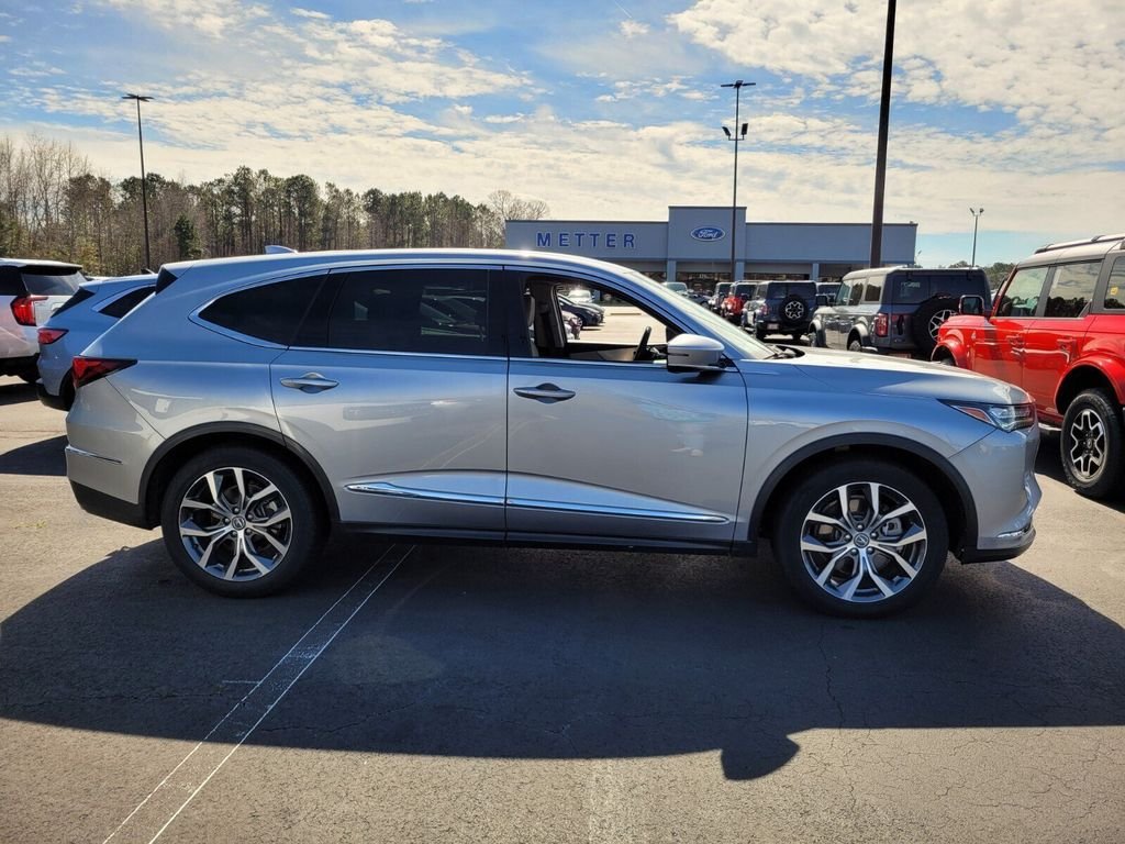 Used 2022 Acura MDX w/ Technology Package AWD/4WD image 11