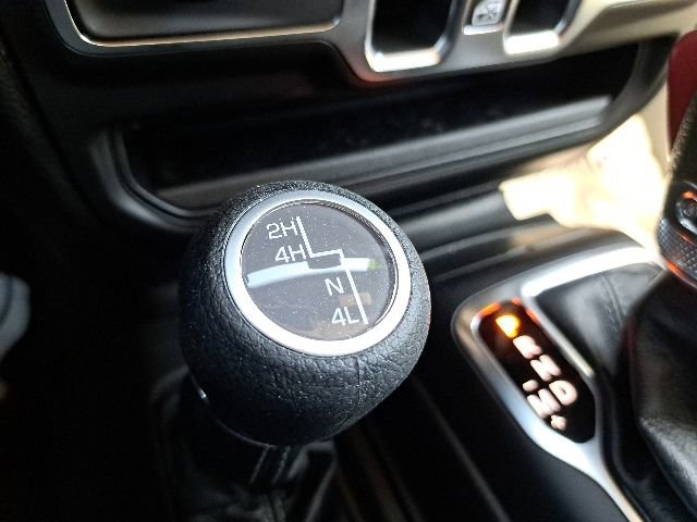 New 2026 Jeep Gladiator Sport AWD/4WD image 21