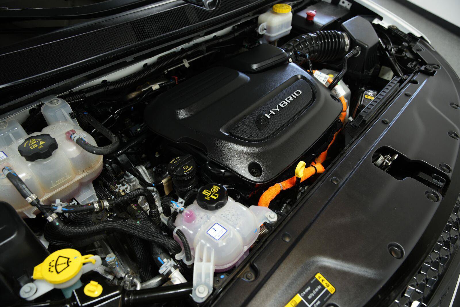 Used 2024 Chrysler Pacifica Limited FWD image 14