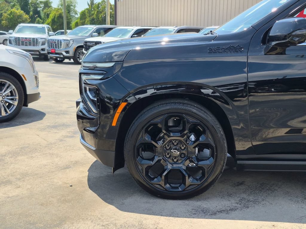 Used 2026 Chevrolet Tahoe High Country AWD/4WD image 9