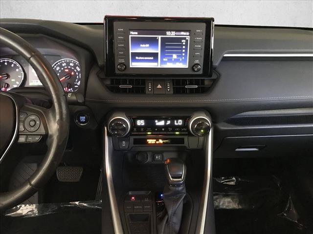 Used 2019 Toyota RAV4 XLE Premium FWD image 16
