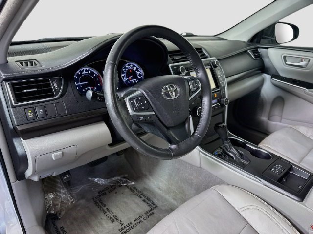 Used 2017 Toyota Camry XLE w/ Moonroof Package FWD image 22