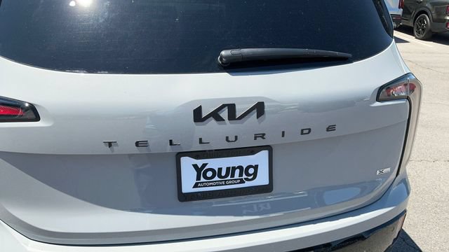 Certified 2025 Kia Telluride SX Prestige X-Line AWD/4WD image 12