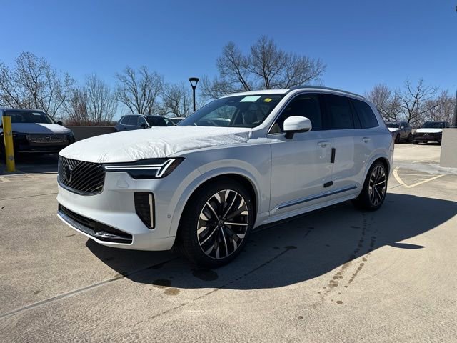 New 2026 Volvo XC90 B6 Plus w/ Protection Package image 3