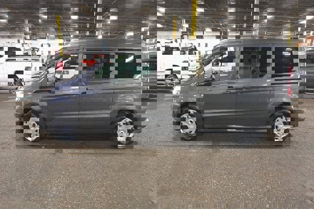 Used 2017 Ford Transit Connect XL image 2