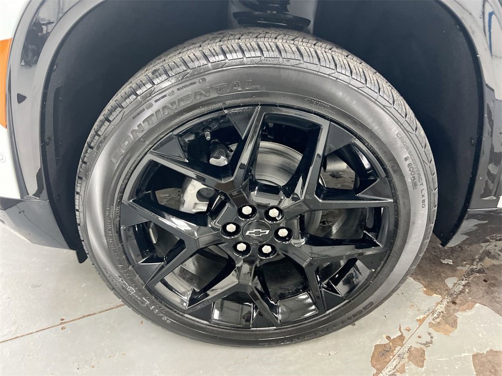 New 2026 Chevrolet Traverse RS w/ LPO, Floor Liner Package image 27