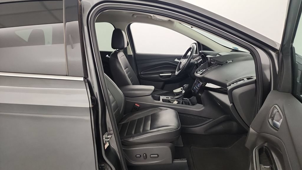 Used 2017 Ford Escape Titanium w/ Equipment Group 301A FWD image 29