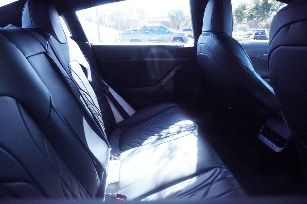 Used 2021 Tesla Model 3 Standard Range Plus RWD image 7