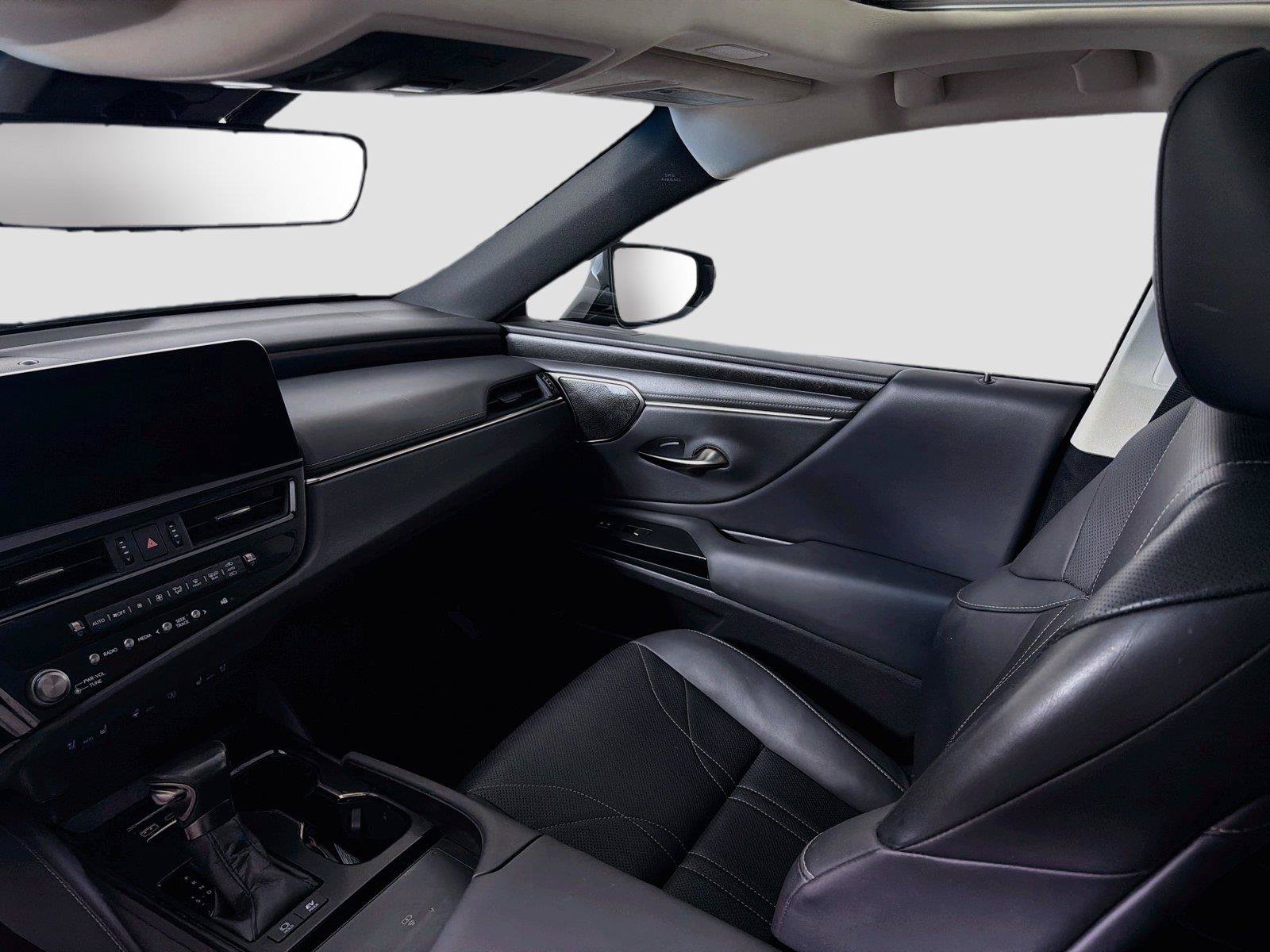 Used 2023 Lexus ES 300h Ultra Luxury w/ Accessory Package (Z2) FWD image 25