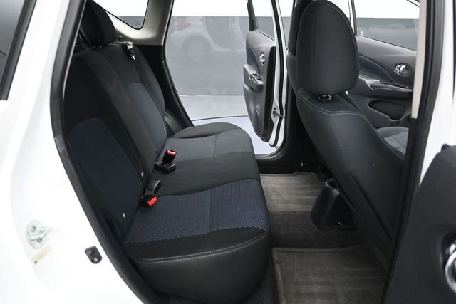 Used 2015 Nissan Versa Note SV FWD image 2