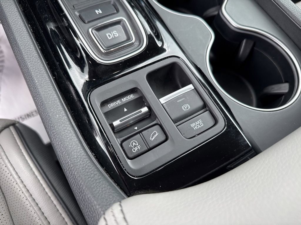 Certified 2025 Honda Pilot Elite image 26