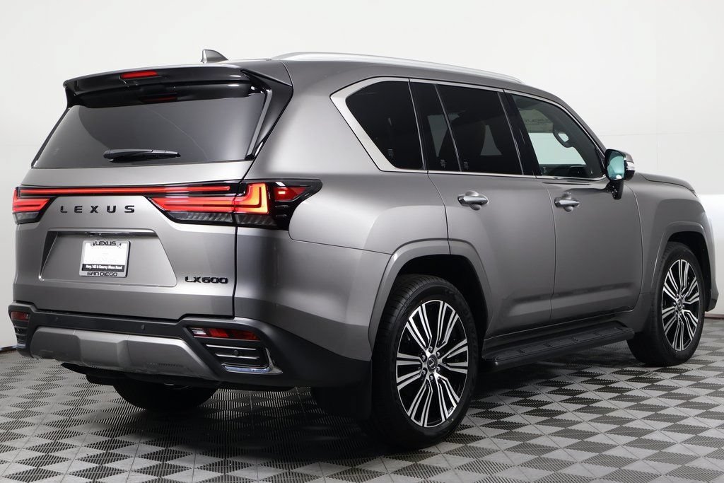 New 2026 Lexus LX 600 4WD w/ Luxury Package image 2
