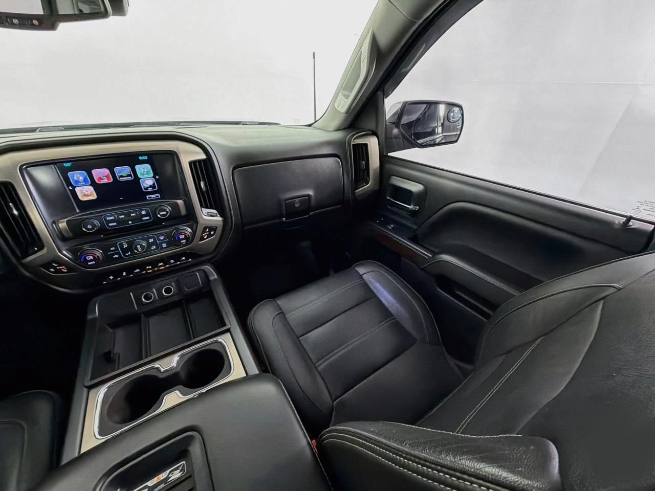 Used 2017 GMC Sierra 1500 Denali AWD/4WD image 12