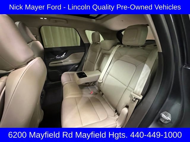 Used 2022 Lincoln Corsair Standard w/ Premium Package image 18