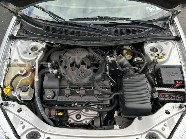 Used 2005 Chrysler Sebring Limited FWD image 21