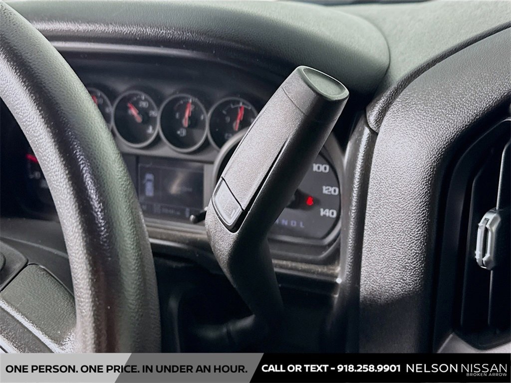 Used 2021 Chevrolet Silverado 2500 Custom w/ Custom Value Package image 17