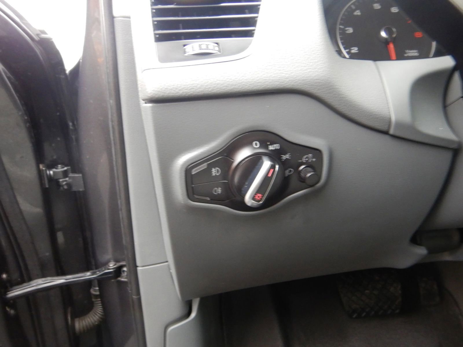 Used 2016 Audi Q5 2.0T Premium w/ Audi MMI Navigation Plus image 14