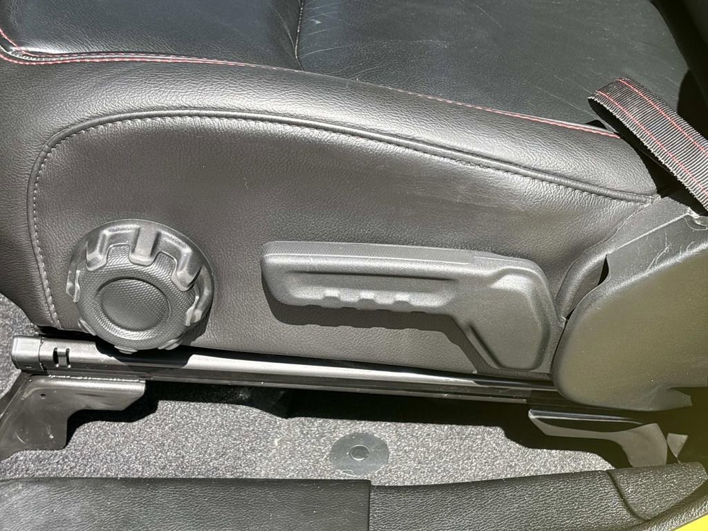 Used 2023 Jeep Gladiator Rubicon w/ LED Lighting Group image 11