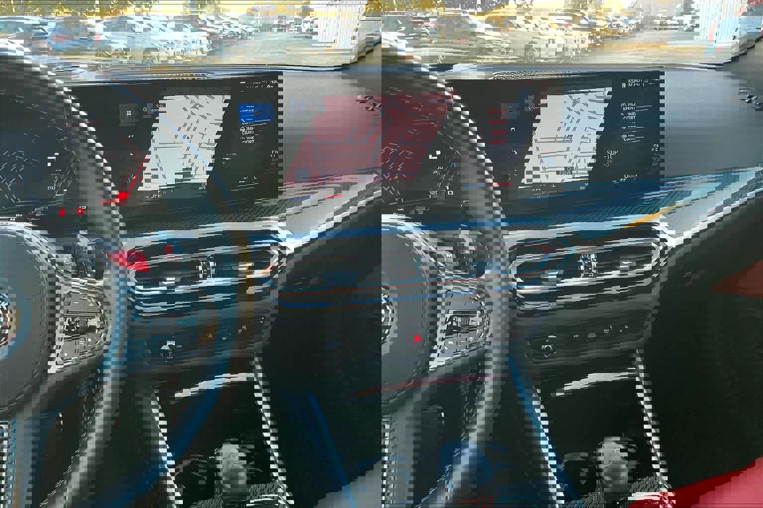 Used 2024 BMW M4 xDrive Competition image 9