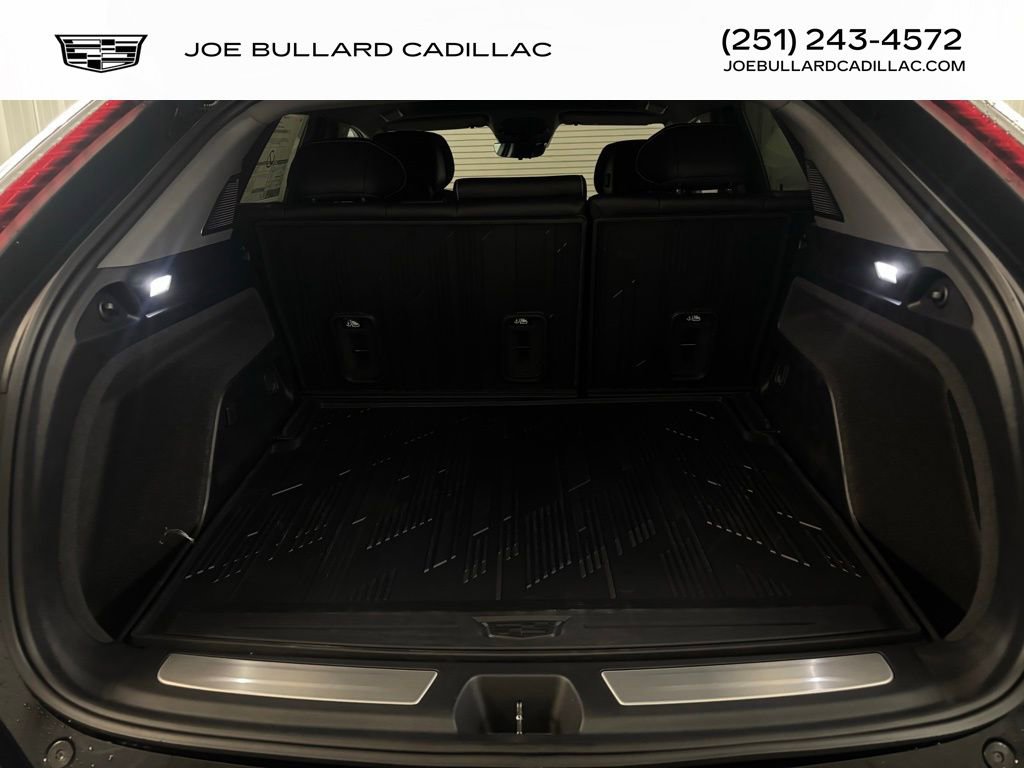 New 2025 Cadillac Optiq Sport 1 w/ LPO, Floor Liner Package image 22