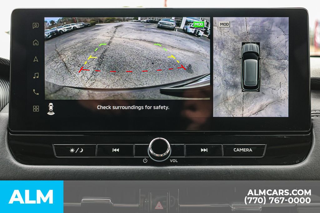 Used 2025 Mitsubishi Outlander SE image 39