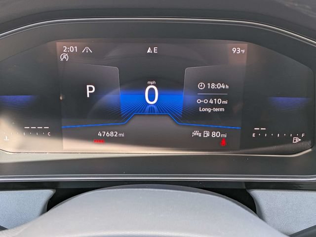 Used 2025 Volkswagen Jetta SE FWD image 28
