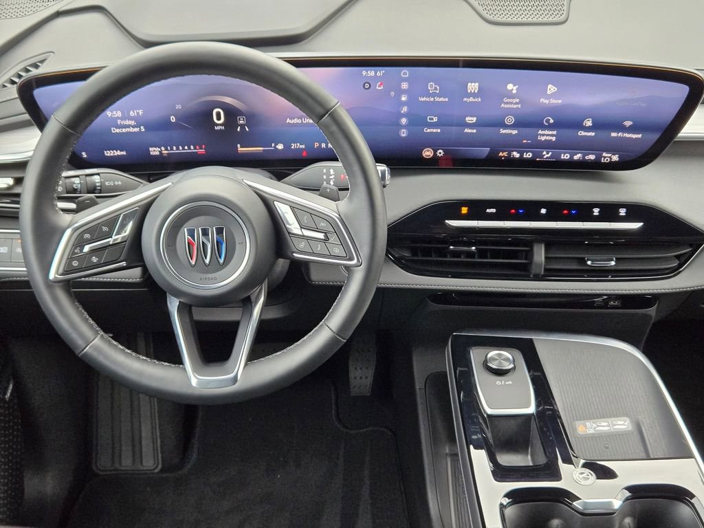 Used 2025 Buick Enclave Preferred image 13