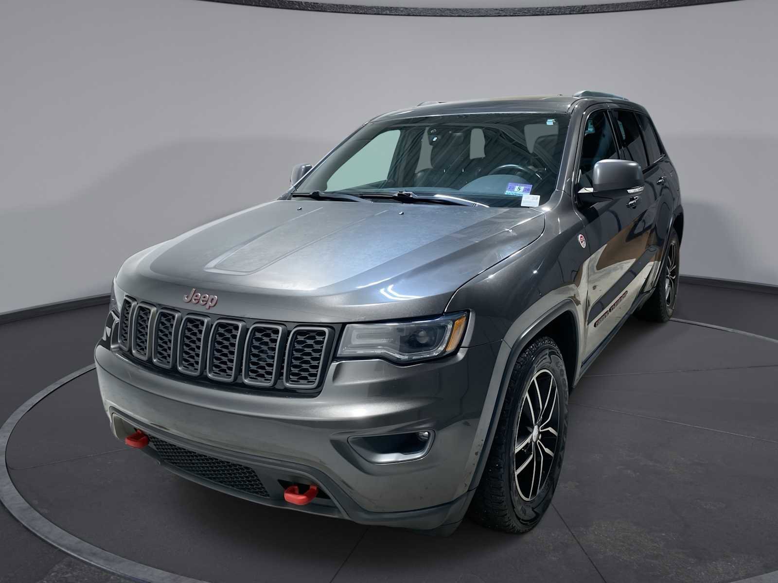 Used 2017 Jeep Grand Cherokee Trailhawk w/ Trailhawk Luxury Group AWD/4WD image 1